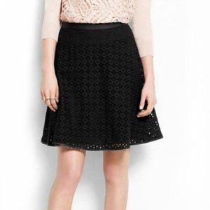 ANN TAYLOR BLACK EYELET A LINE MINI SKIRT SIZE 0 COTTON LINING POLYESTER